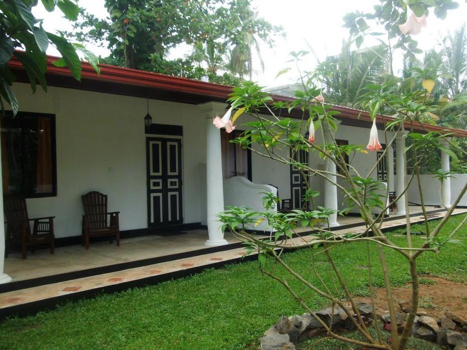Nature Villa (Adults Only) Unawatuna Bagian luar foto