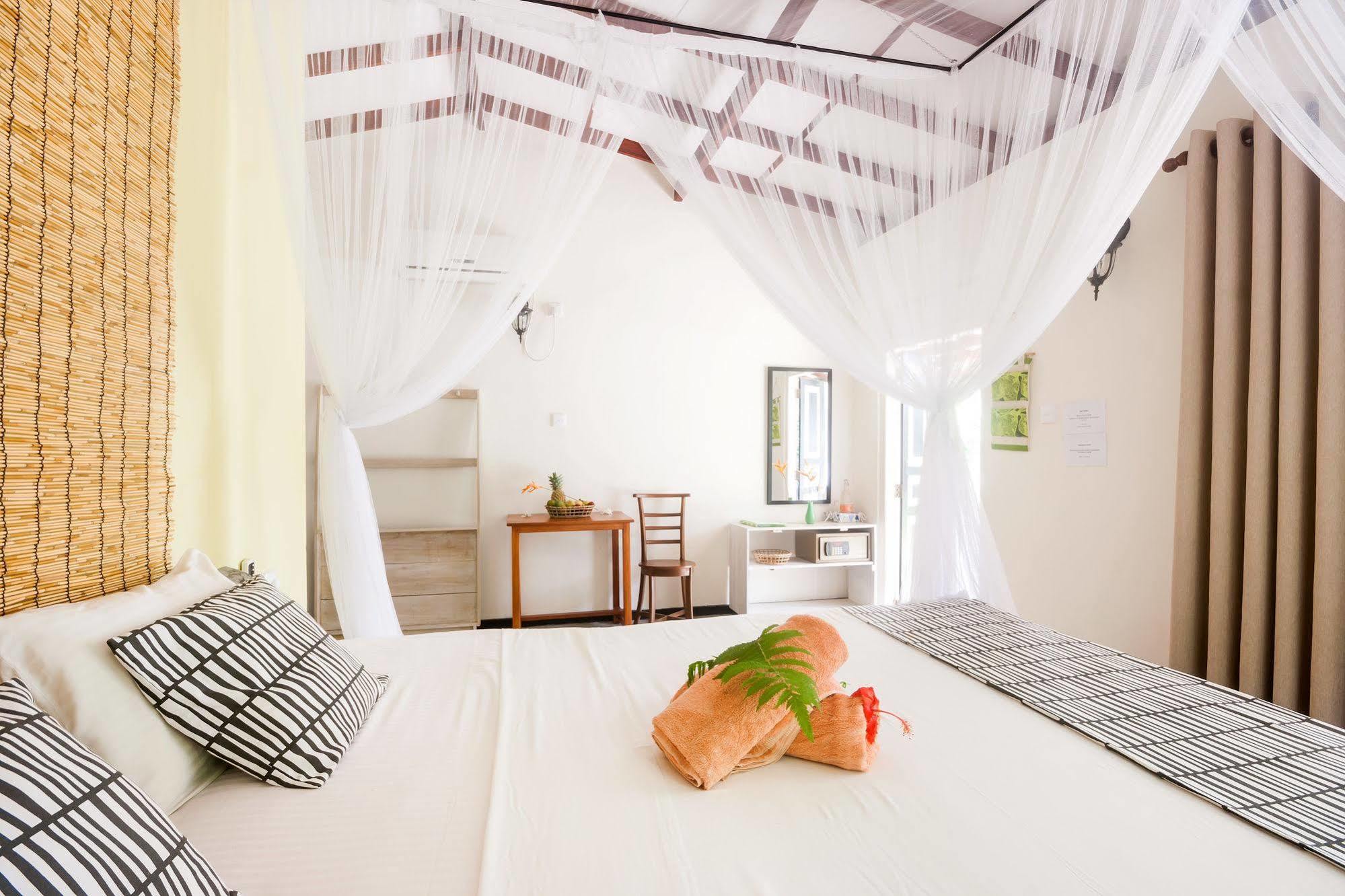 Nature Villa (Adults Only) Unawatuna Bagian luar foto