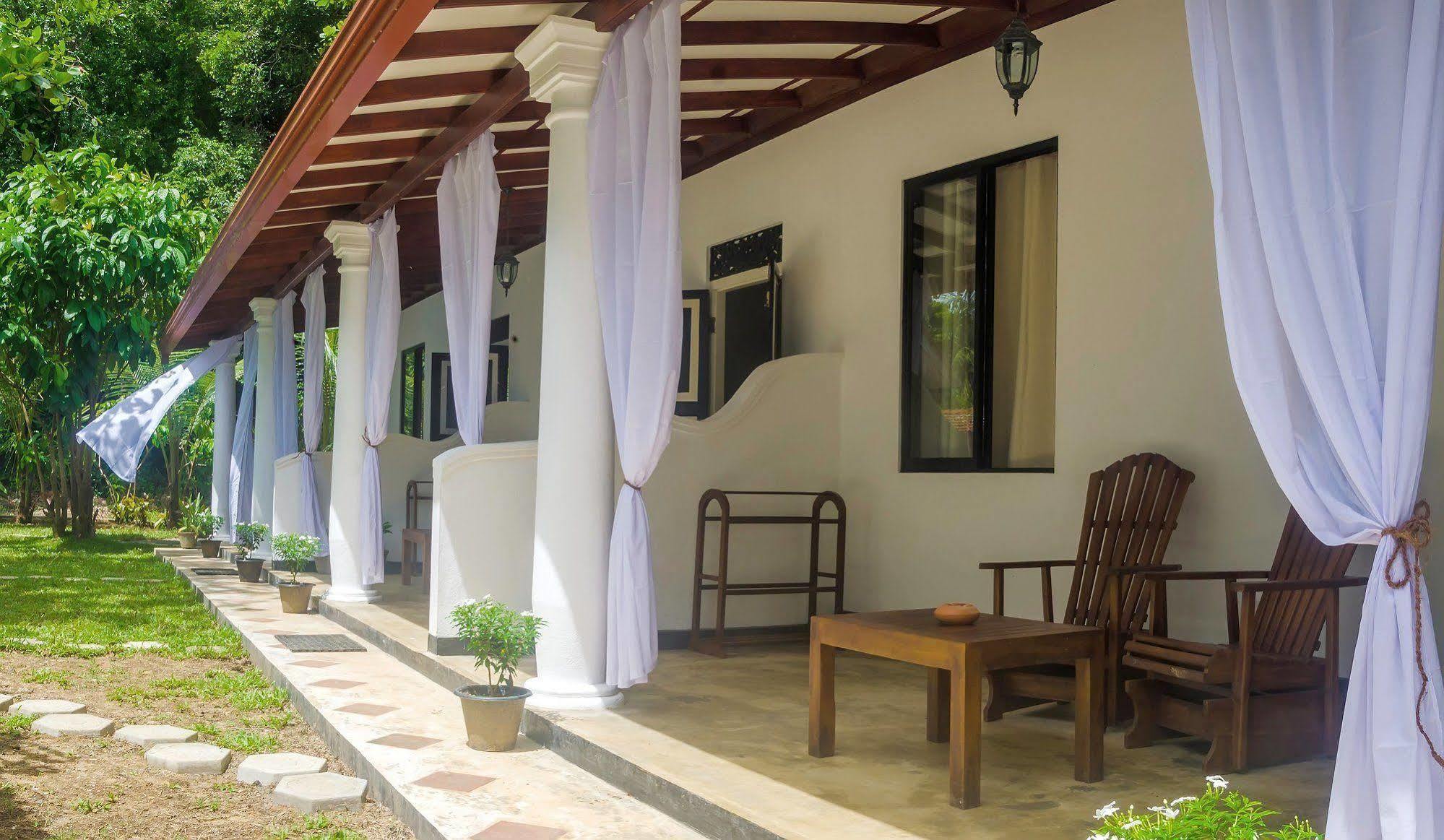 Nature Villa (Adults Only) Unawatuna Bagian luar foto