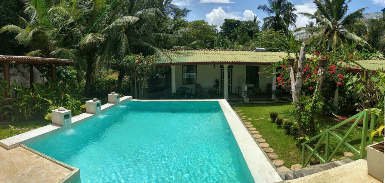Nature Villa (Adults Only) Unawatuna Bagian luar foto